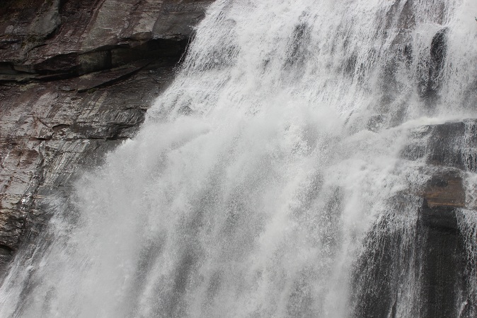 Rainbow Falls waterfall